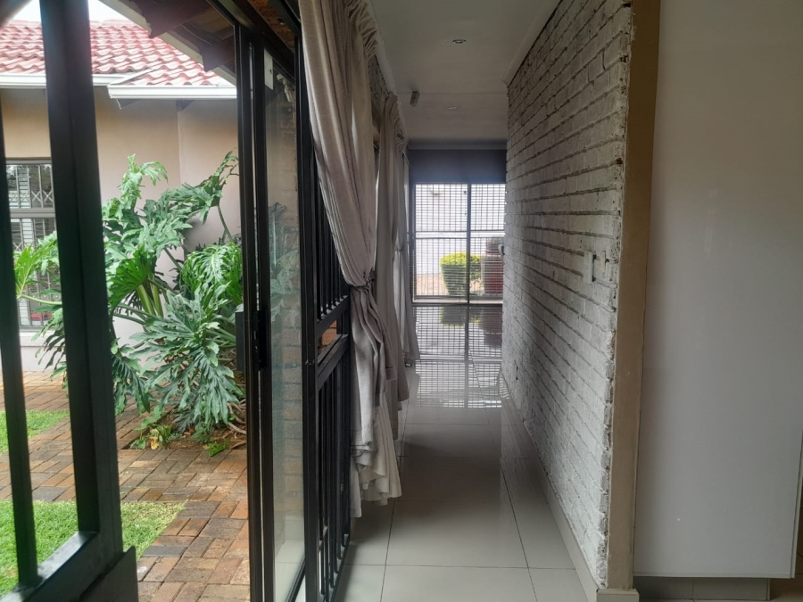 3 Bedroom Property for Sale in Safari Gardens North West